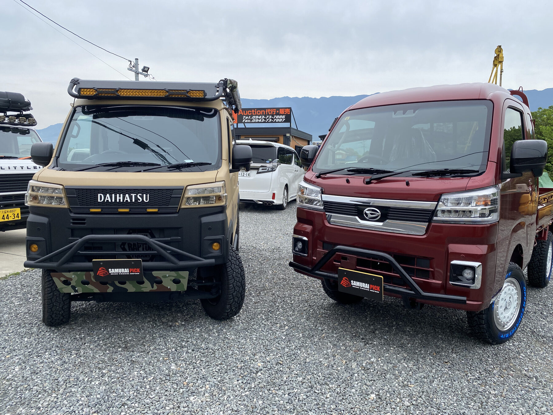 異なるスタイルで制作した2台のカスタム軽トラック